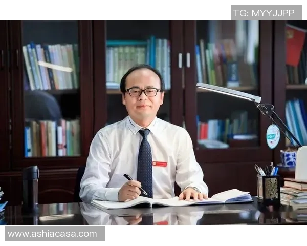 上海羽毛球队转型之路揭秘:从传统强队到现代化竞技新标杆 上海羽毛球队转型之路揭秘:从传统强队到现代化竞技新标杆