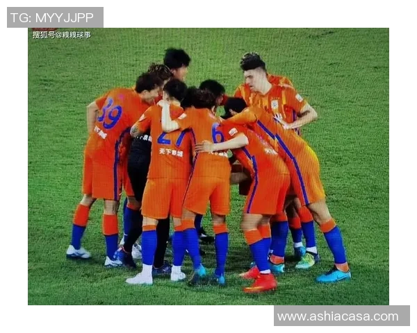 广州篮球队配合引发热议球迷对战术执行和球员默契提出不同看法