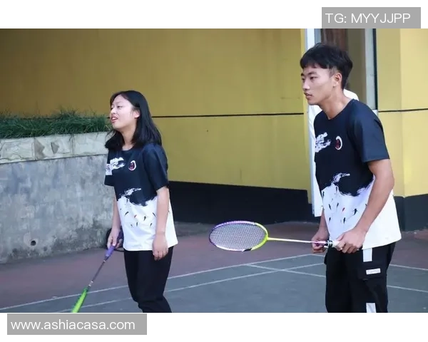 成都羽毛球队比赛经验分享与提升策略探讨