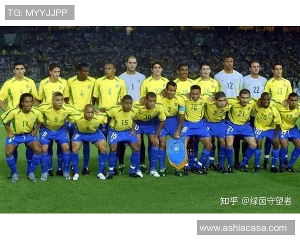 足球明星的薪资揭秘他们的收入来源与职业生涯的经济价值分析 足球明星的薪资揭秘他们的收入来源与职业生涯的经济价值分析